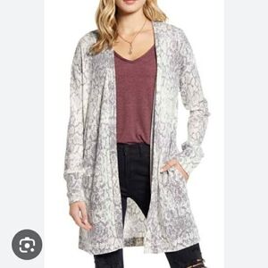 Socialite Silver And White Snakeskin Print Open Cardigan Neutral